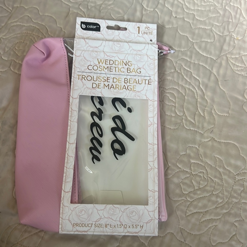 WEDDING
COSMETIC BAG
TROUSSE DE BEAUTÉ
DE MARIAGE brand new